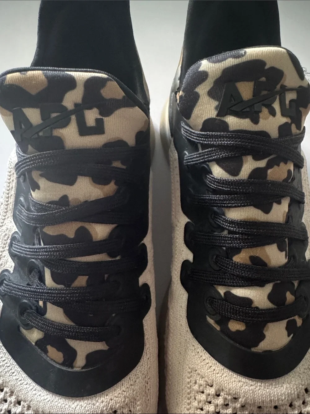 APL Techloom Tracer Sneakers Parchment & Leopard Print Size W 8